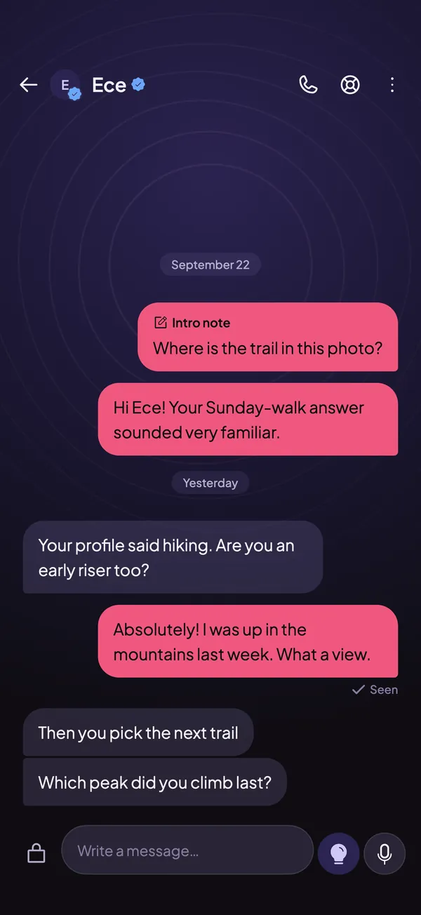 Chat screen: two people talking about hiking and mountains
